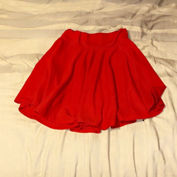 Red Miniskirt (Unknown brand) Size S/M - Picture 1 of 2